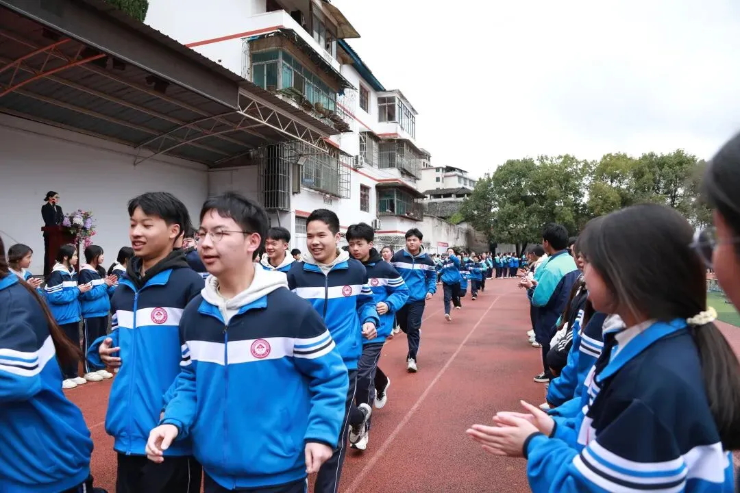 黎平县第八中学举行2026届中考百日誓师大会 第16张