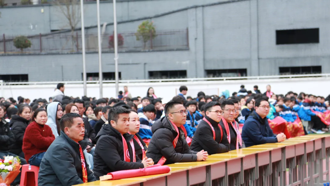 黎平县第八中学举行2026届中考百日誓师大会 第55张