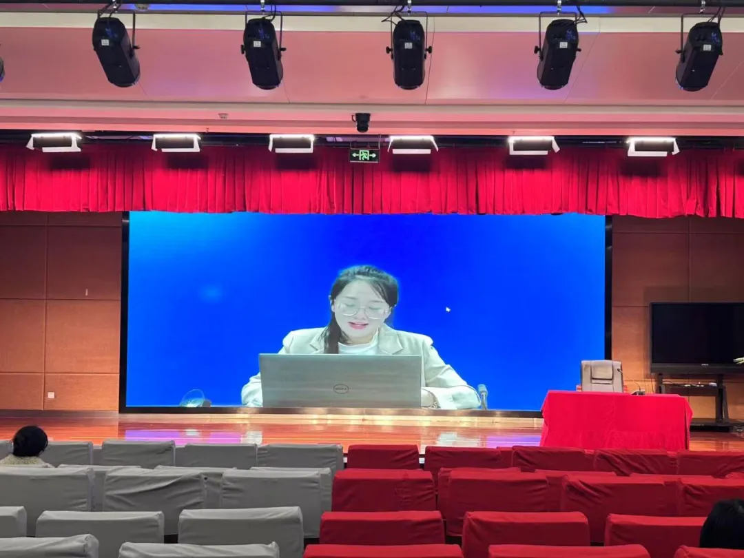 【幕府教研·英语中考宣讲】精研备考明方向 聚力提质启新程——鼓楼区2026届初三英语宣讲教研活动 第8张 【幕府教研·英语中考宣讲】精研备考明方向 聚力提质启新程——鼓楼区2026届初三英语宣讲教研活动 第8张