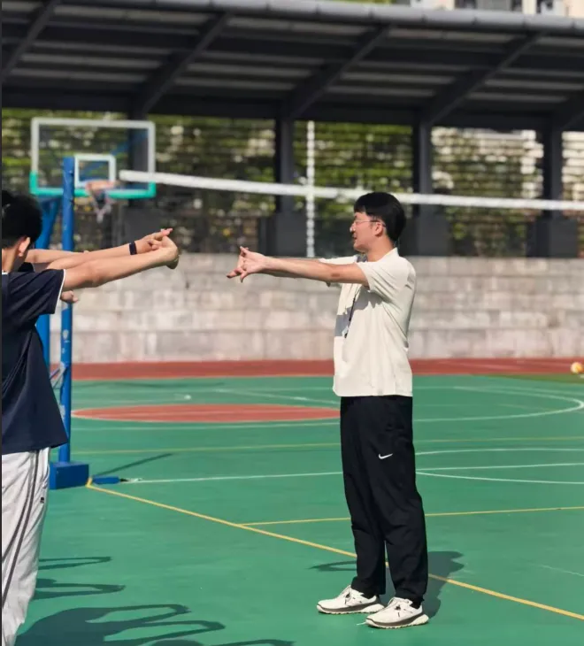 探索体育新中考 提质增效授经验 ——2026年香洲区体育中考备考培训在我校举行 第3张