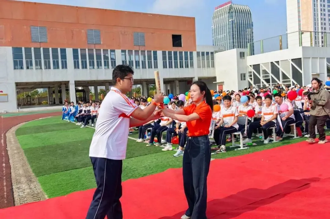 【悦·慧活动】悦慧逐梦三载路 问鼎中考百日功——钦州港区实验学校首届百日倒计时启动仪式圆满举行 第17张