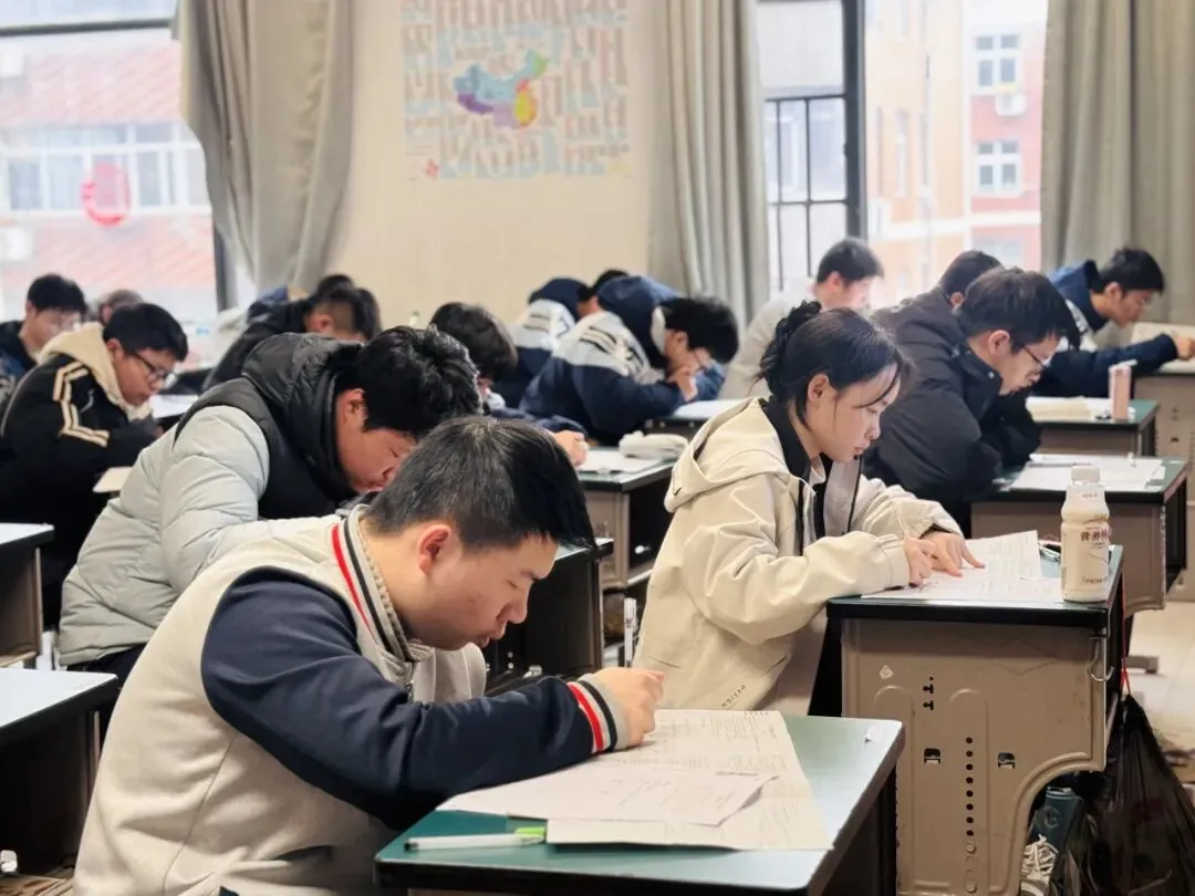 严阵以待迎模考 凝心聚力战高考——南昌市致远双语学校2026届高三“一模”测试圆满结束 第14张
