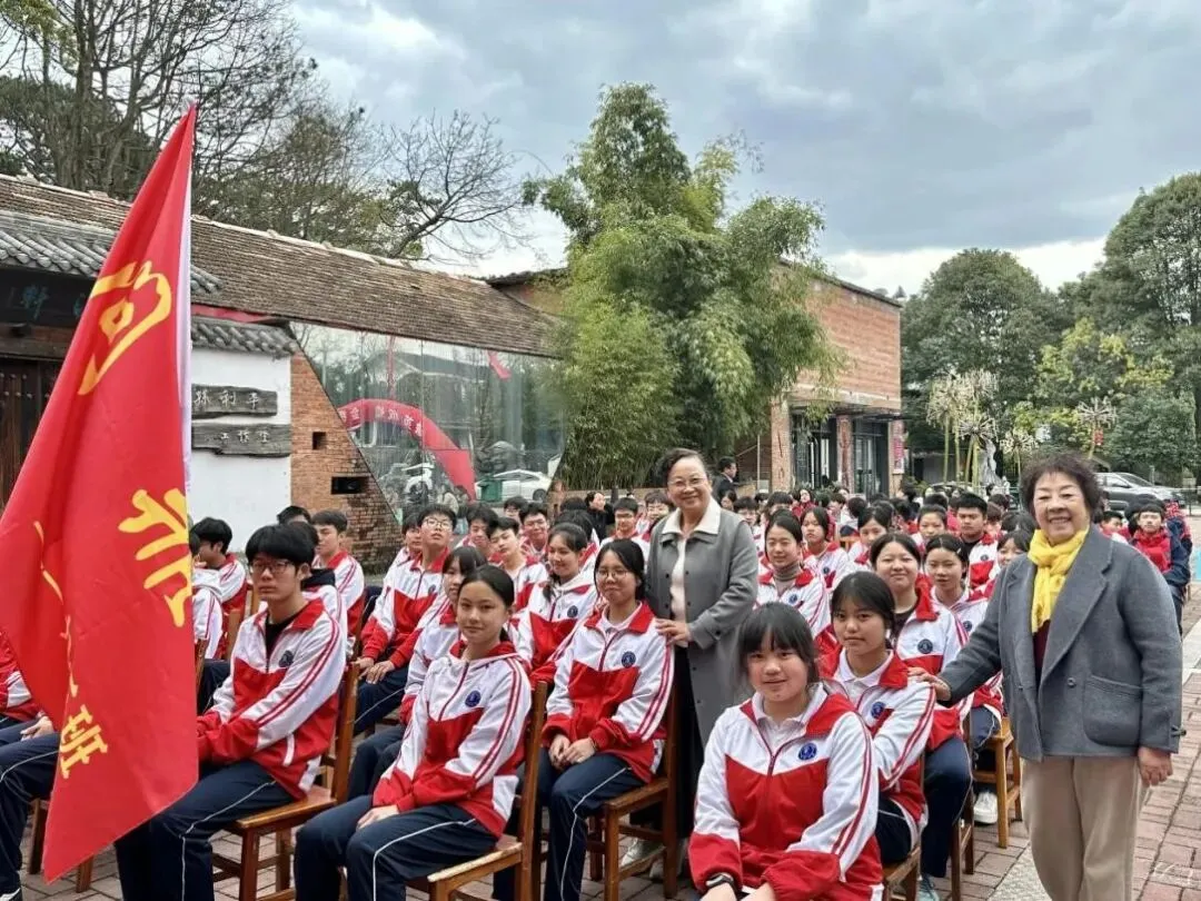 花溪区关工委为中考学子百日冲刺鼓劲加油 第4张