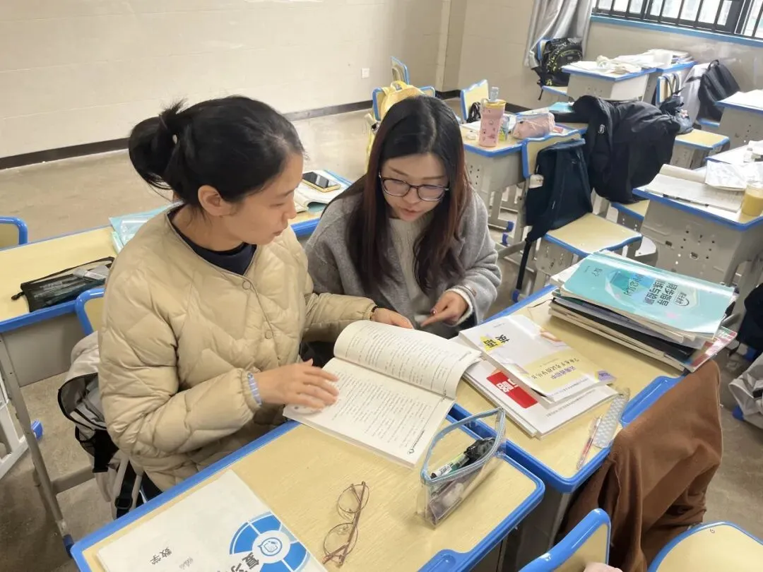 真题研思明方向 以研促教提质效——云大附属会展学校初中部“研读”专题研讨活动 第55张 真题研思明方向 以研促教提质效——云大附属会展学校初中部“研读”专题研讨活动 第55张