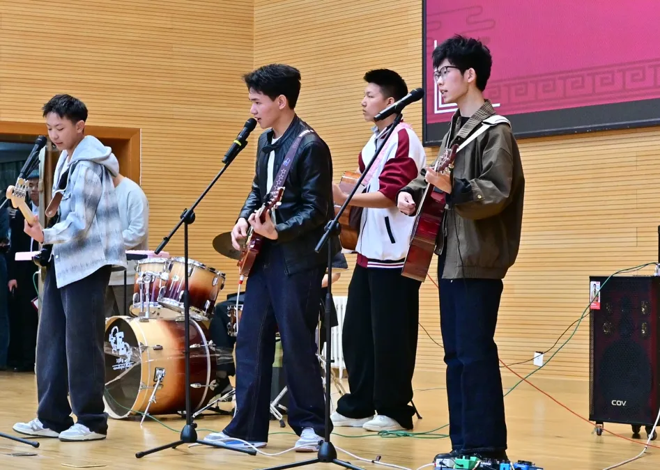 百日砺剑 策马扬鞭赴中考——我校初三年级中考誓师大会圆满举行 第15张