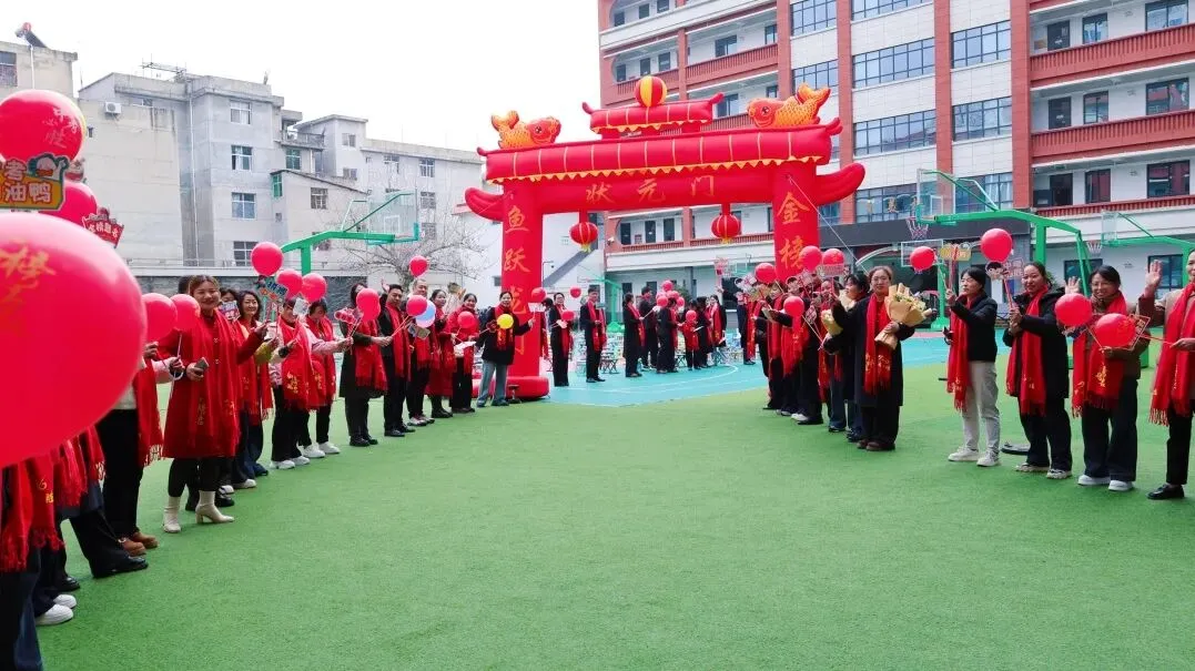 青春砺剑酬壮志 策马扬鞭战中考——商州区第一初级中学举行2026届决战誓师大会 第23张