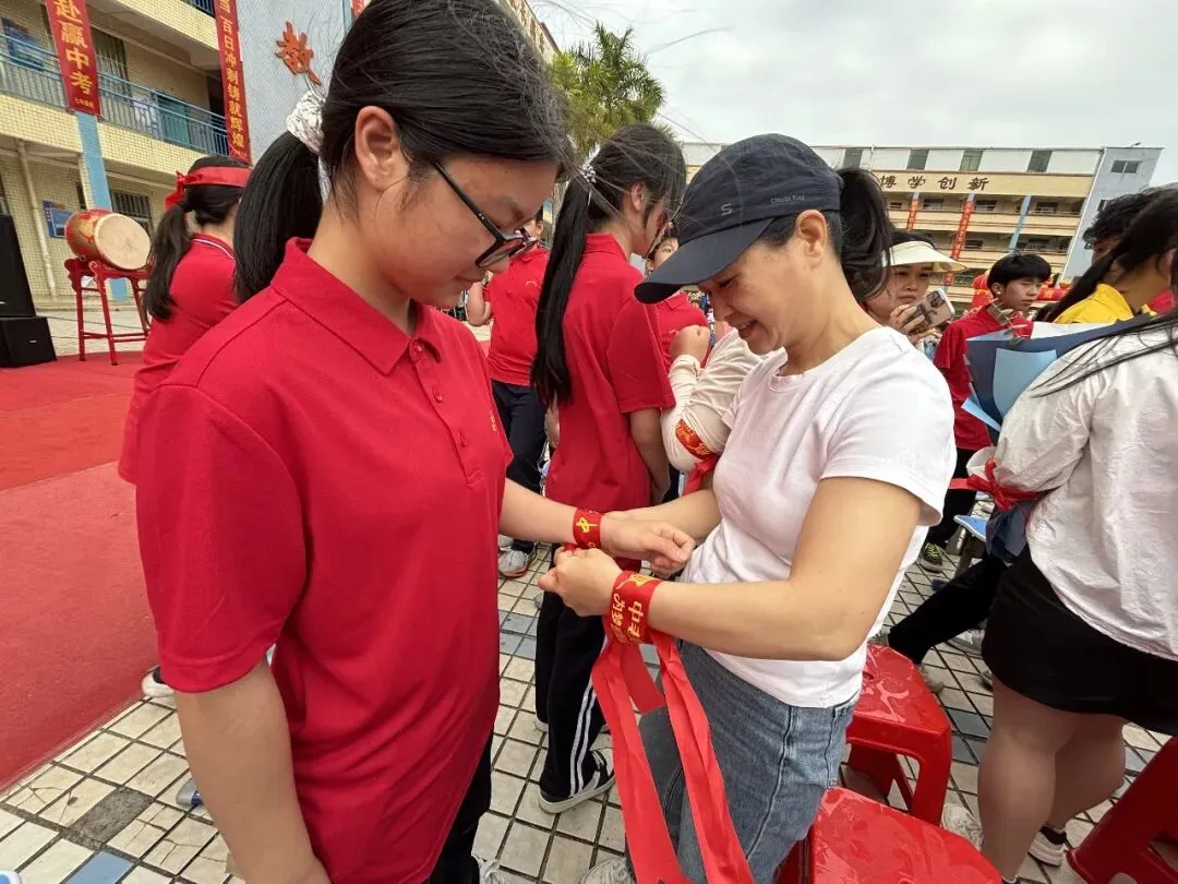 鏖战中考,金榜题名—锦秀实验学校百日誓师 第23张