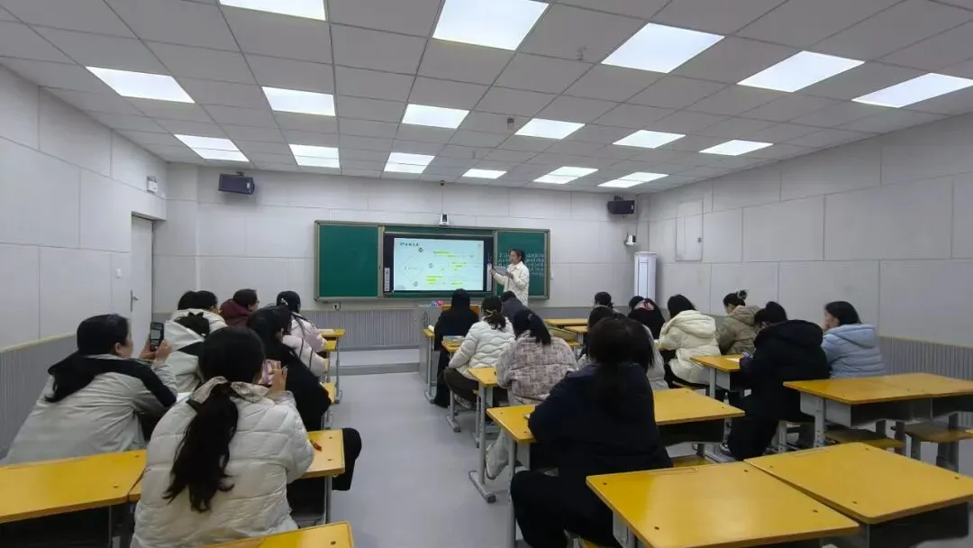 深研真题明方向 精说试题促成长 第14张