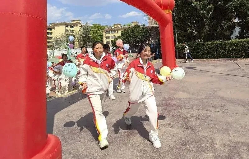 战鼓催征马蹄疾,决胜中考正当时——宜良县第二中学2026届中考誓师大会 第9张