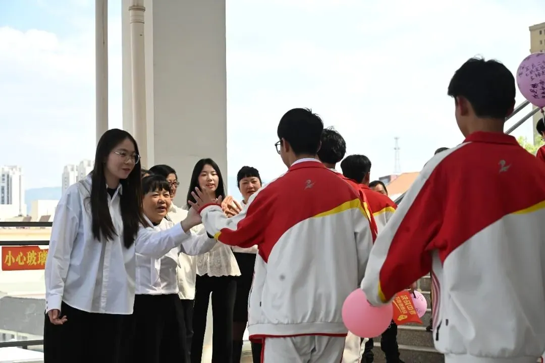 战鼓催征马蹄疾,决胜中考正当时——宜良县第二中学2026届中考誓师大会 第16张