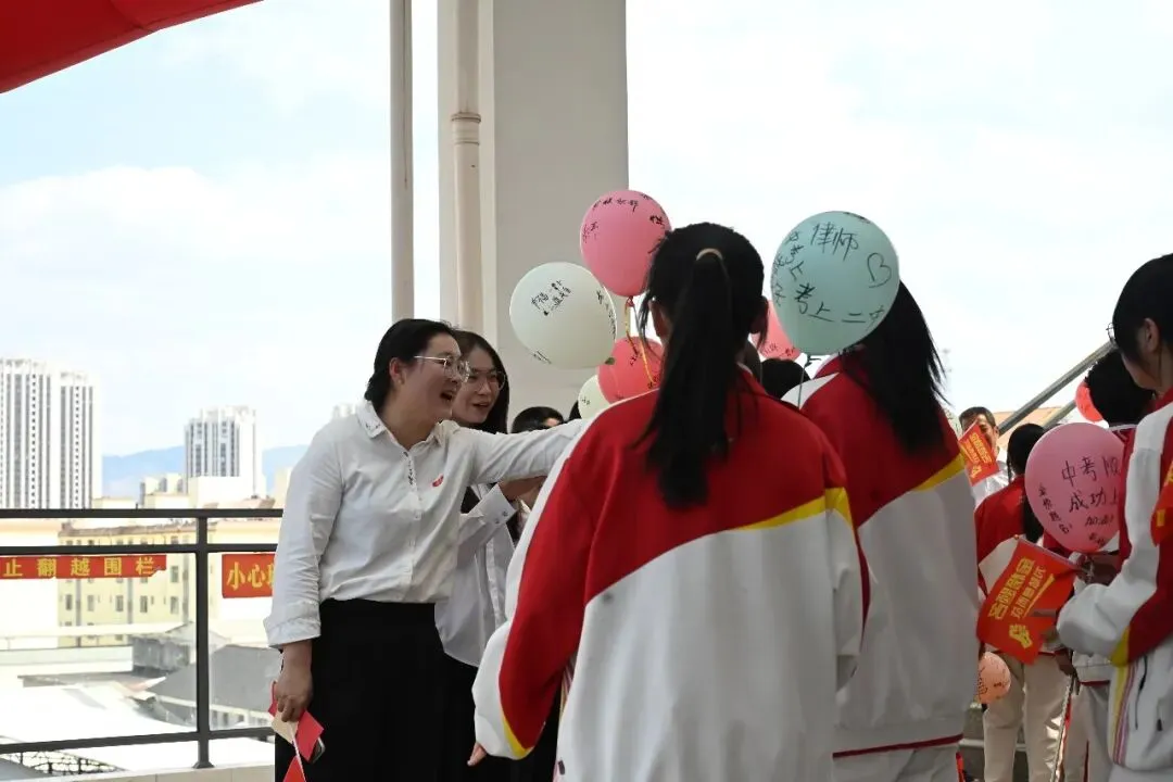 战鼓催征马蹄疾,决胜中考正当时——宜良县第二中学2026届中考誓师大会 第19张