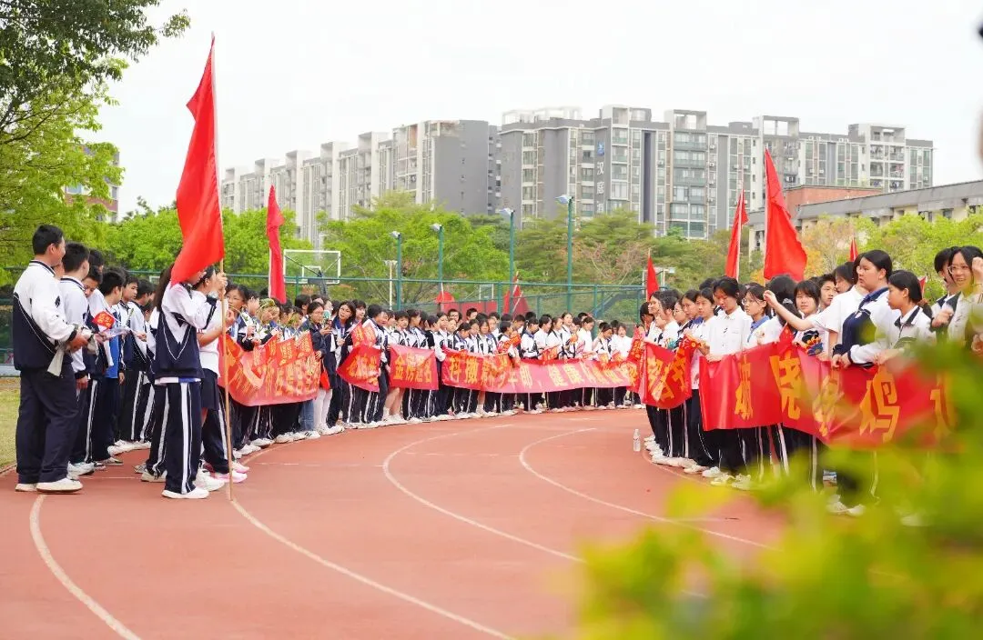 百日冲刺,圆梦中考 | 华胜实验学校2026届中考百日誓师大会圆满结束 第19张 百日冲刺,圆梦中考 | 华胜实验学校2026届中考百日誓师大会圆满结束 第19张
