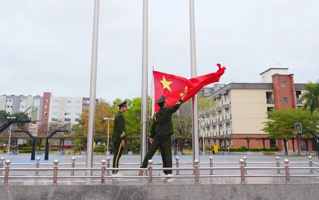 百日冲刺,圆梦中考 | 华胜实验学校2026届中考百日誓师大会圆满结束 第47张 百日冲刺,圆梦中考 | 华胜实验学校2026届中考百日誓师大会圆满结束 第47张