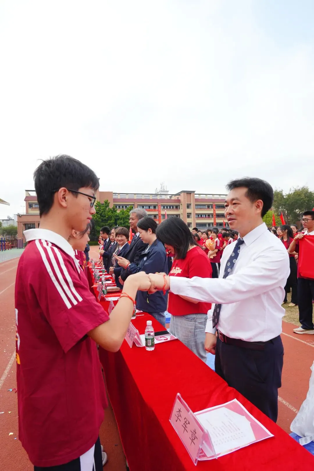 百日冲刺,圆梦中考 | 华胜实验学校2026届中考百日誓师大会圆满结束 第70张 百日冲刺,圆梦中考 | 华胜实验学校2026届中考百日誓师大会圆满结束 第70张