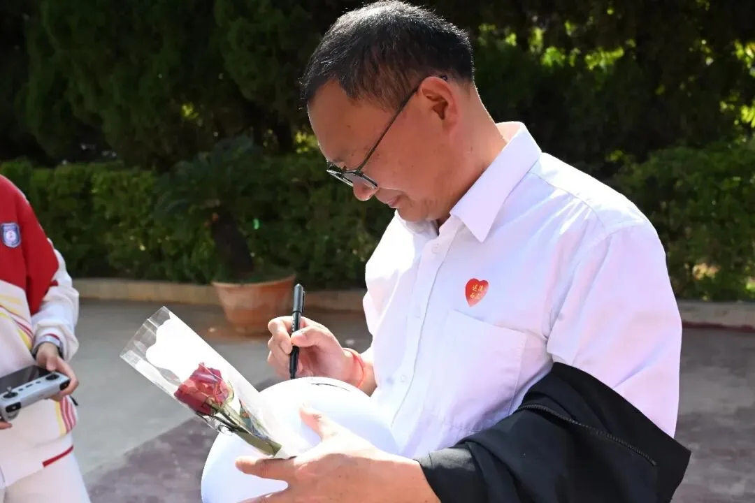 战鼓催征马蹄疾,决胜中考正当时——宜良县第二中学2026届中考誓师大会 第86张