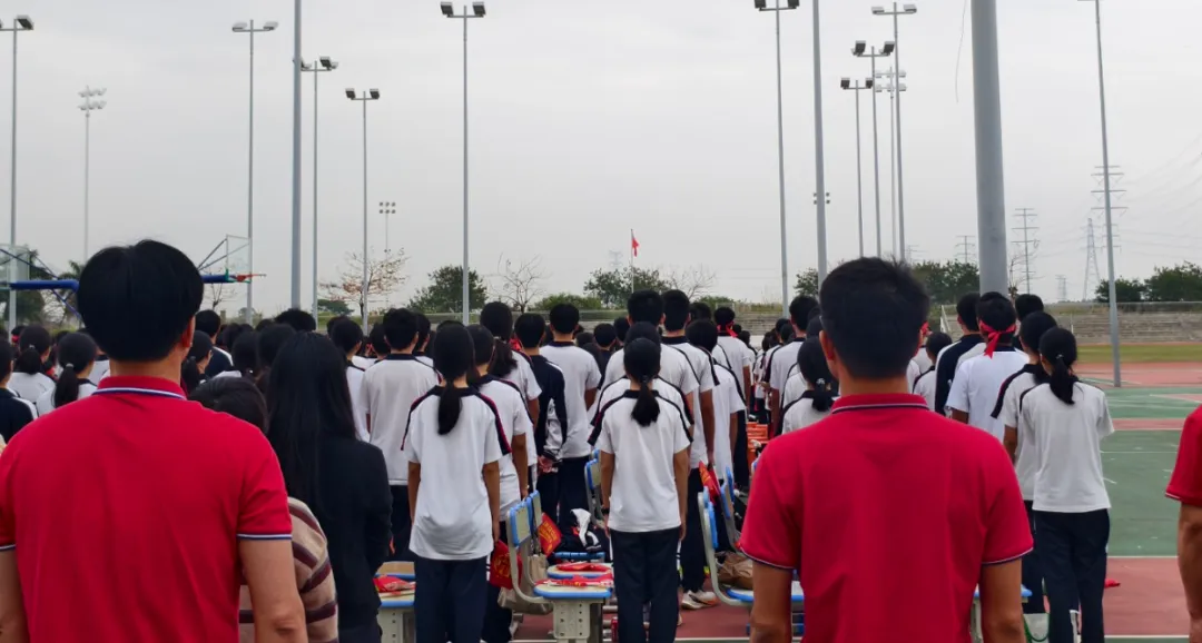 百日逐梦 决胜中考——博罗县龙溪第二中学隆重举行2026届中考冲刺动员大会 第10张 百日逐梦 决胜中考——博罗县龙溪第二中学隆重举行2026届中考冲刺动员大会 第10张