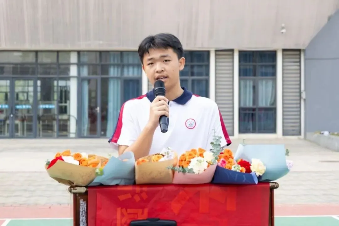 百日逐梦 决胜中考——博罗县龙溪第二中学隆重举行2026届中考冲刺动员大会 第15张 百日逐梦 决胜中考——博罗县龙溪第二中学隆重举行2026届中考冲刺动员大会 第15张