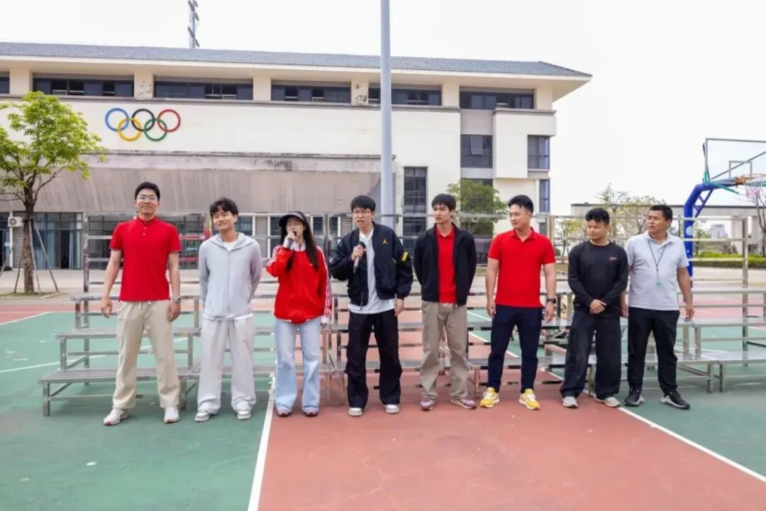 百日逐梦 决胜中考——博罗县龙溪第二中学隆重举行2026届中考冲刺动员大会 第21张 百日逐梦 决胜中考——博罗县龙溪第二中学隆重举行2026届中考冲刺动员大会 第21张