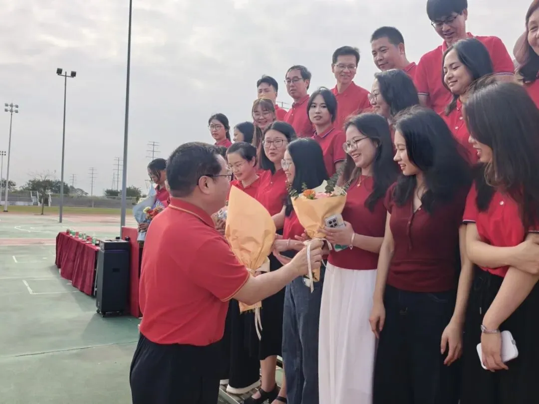 百日逐梦 决胜中考——博罗县龙溪第二中学隆重举行2026届中考冲刺动员大会 第26张 百日逐梦 决胜中考——博罗县龙溪第二中学隆重举行2026届中考冲刺动员大会 第26张