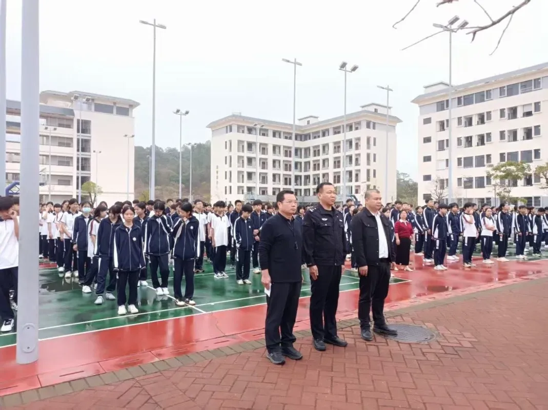 百日逐梦 决胜中考——博罗县龙溪第二中学隆重举行2026届中考冲刺动员大会 第65张 百日逐梦 决胜中考——博罗县龙溪第二中学隆重举行2026届中考冲刺动员大会 第65张