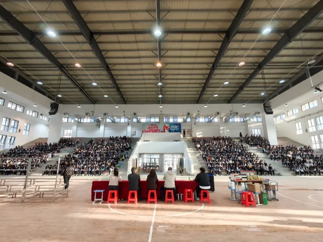 百日逐梦 决胜中考——博罗县龙溪第二中学隆重举行2026届中考冲刺动员大会 第67张 百日逐梦 决胜中考——博罗县龙溪第二中学隆重举行2026届中考冲刺动员大会 第67张