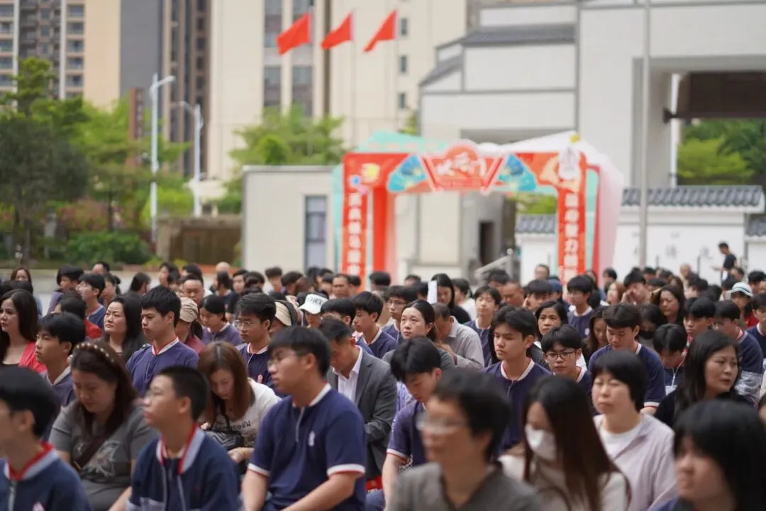 百日冲刺,梦想启航|我校2026届中考百日誓师大会圆满举行,少年亮剑逐梦前行! 第8张 百日冲刺,梦想启航|我校2026届中考百日誓师大会圆满举行,少年亮剑逐梦前行! 第8张