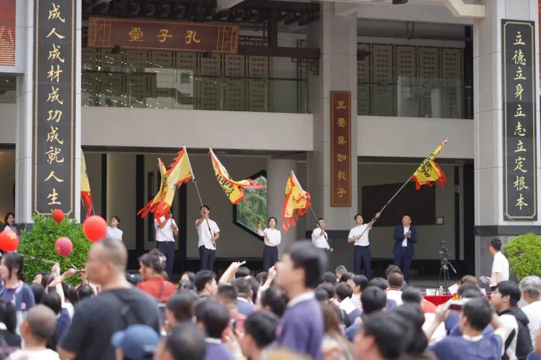 百日冲刺,梦想启航|我校2026届中考百日誓师大会圆满举行,少年亮剑逐梦前行! 第45张 百日冲刺,梦想启航|我校2026届中考百日誓师大会圆满举行,少年亮剑逐梦前行! 第45张