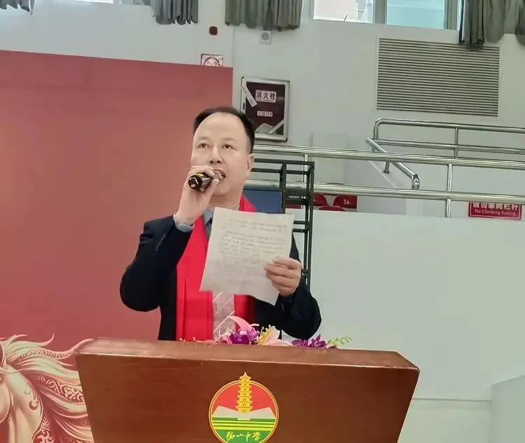 策马追梦  中考称雄——阳山县阳山中学举行2026届九年级中考百日誓师大会 第13张