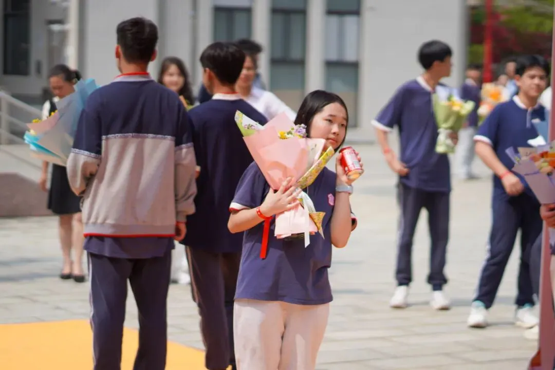 百日冲刺,梦想启航|我校2026届中考百日誓师大会圆满举行,少年亮剑逐梦前行! 第70张 百日冲刺,梦想启航|我校2026届中考百日誓师大会圆满举行,少年亮剑逐梦前行! 第70张