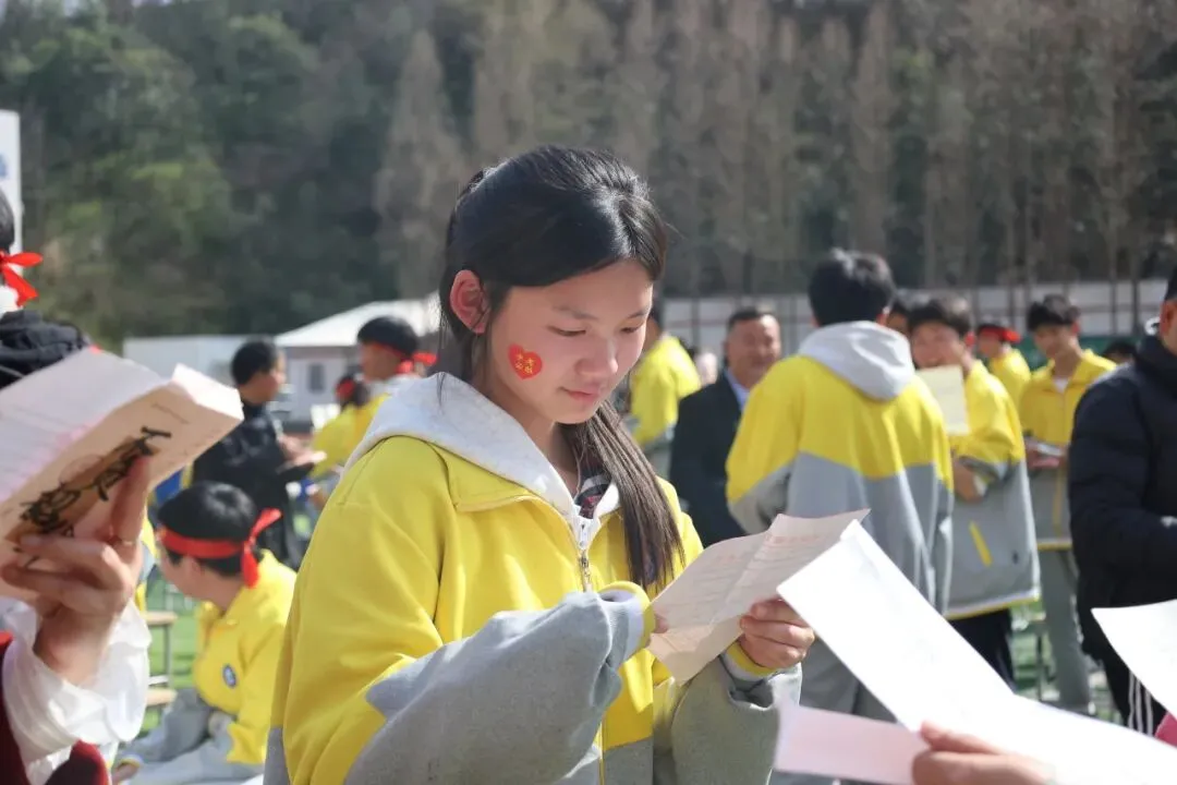 策马扬鞭,决胜中考——十堰慧海学校2026中考冲刺誓师大会燃情启幕 第11张
