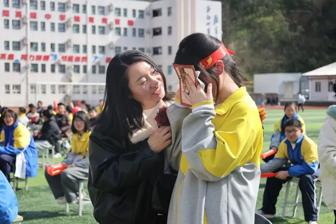 策马扬鞭,决胜中考——十堰慧海学校2026中考冲刺誓师大会燃情启幕 第12张