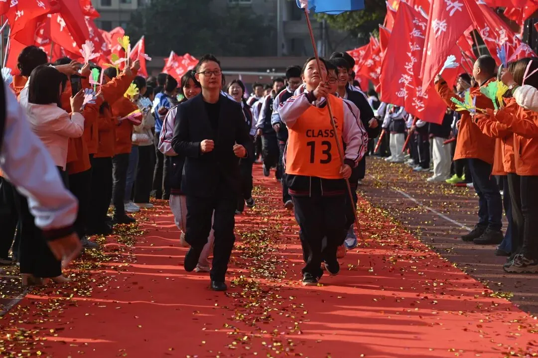 以青春之名,赴中考之约——育才中学举行2026年中考励志主题活动 第52张
