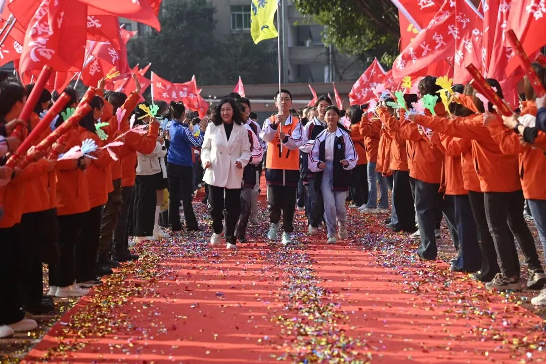 以青春之名,赴中考之约——育才中学举行2026年中考励志主题活动 第56张