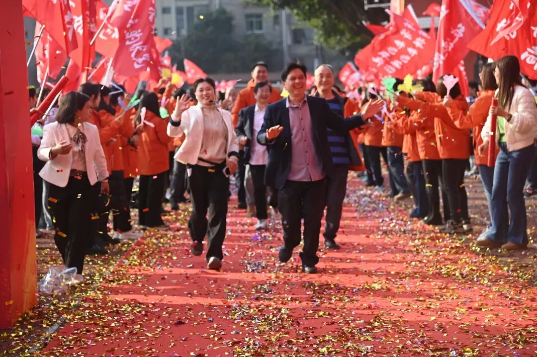 以青春之名,赴中考之约——育才中学举行2026年中考励志主题活动 第59张