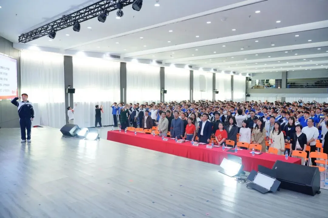 冲刺中考|策马扬鞭赴山海,同心聚力向荣光 第95张 冲刺中考|策马扬鞭赴山海,同心聚力向荣光 第95张