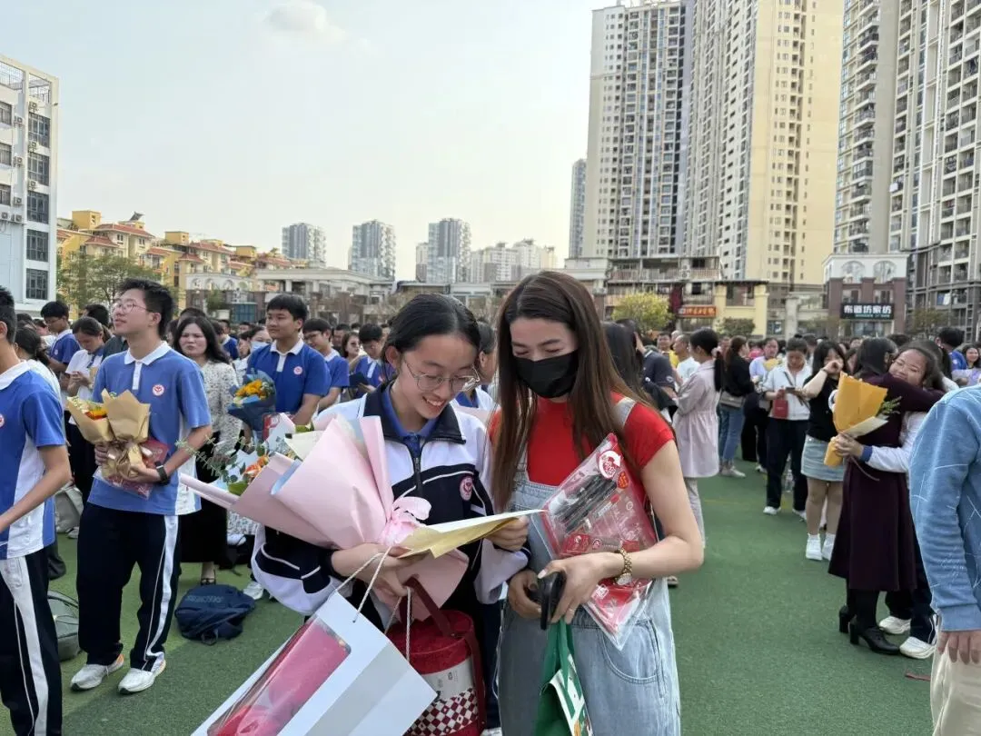 攀山砺志 为梦出征——初三年级中考冲刺登山誓师活动 第60张