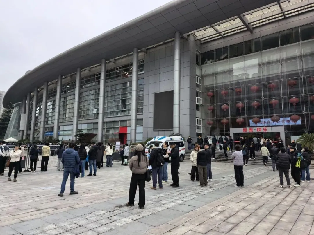 体育中考首日,游泳满分很多!他们都有哪些诀窍?记者问到了不少…… 第1张