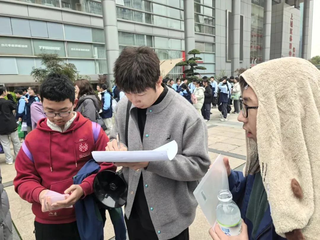 体育中考首日,游泳满分很多!他们都有哪些诀窍?记者问到了不少…… 第3张