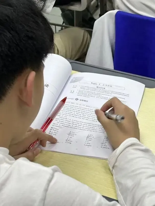 深外人机真题深度回顾丨这些考点你掌握了吗? 第9张 深外人机真题深度回顾丨这些考点你掌握了吗? 第9张