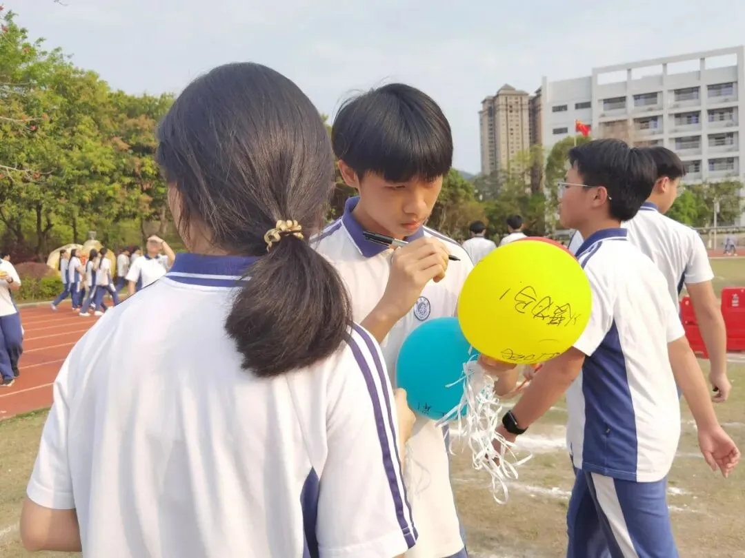 云浮中学2026届初三级中考百日誓师大会顺利举行 第27张 云浮中学2026届初三级中考百日誓师大会顺利举行 第27张