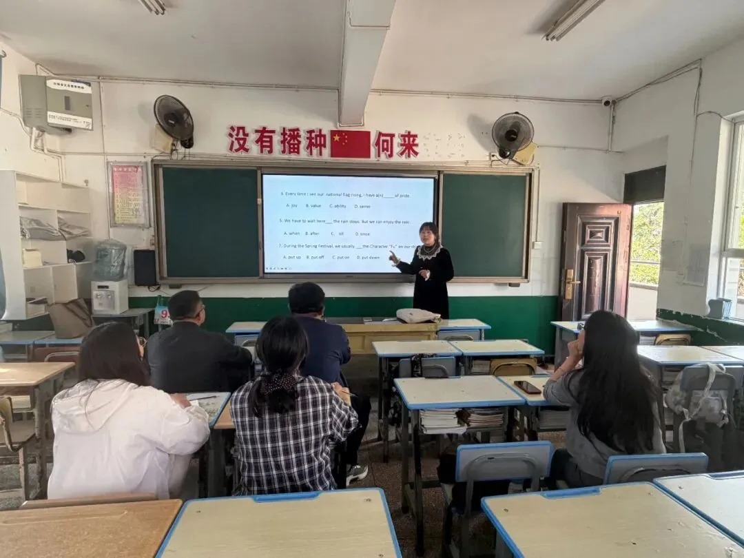 联考析学情 聚力备中考——思茅四中、龙潭中学、六顺中学三校结对帮扶,共绘教育新图景 第15张