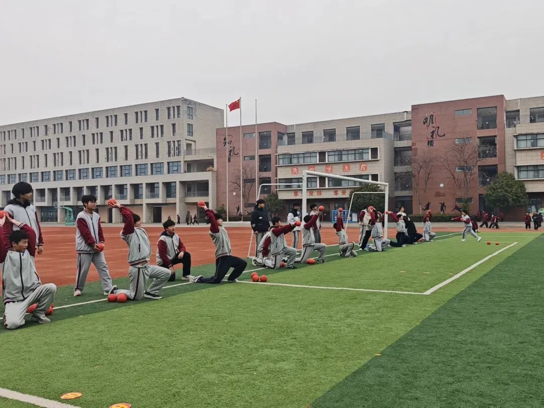 中考体考最后20天,实心球这么玩,想不满分都难! 第1张