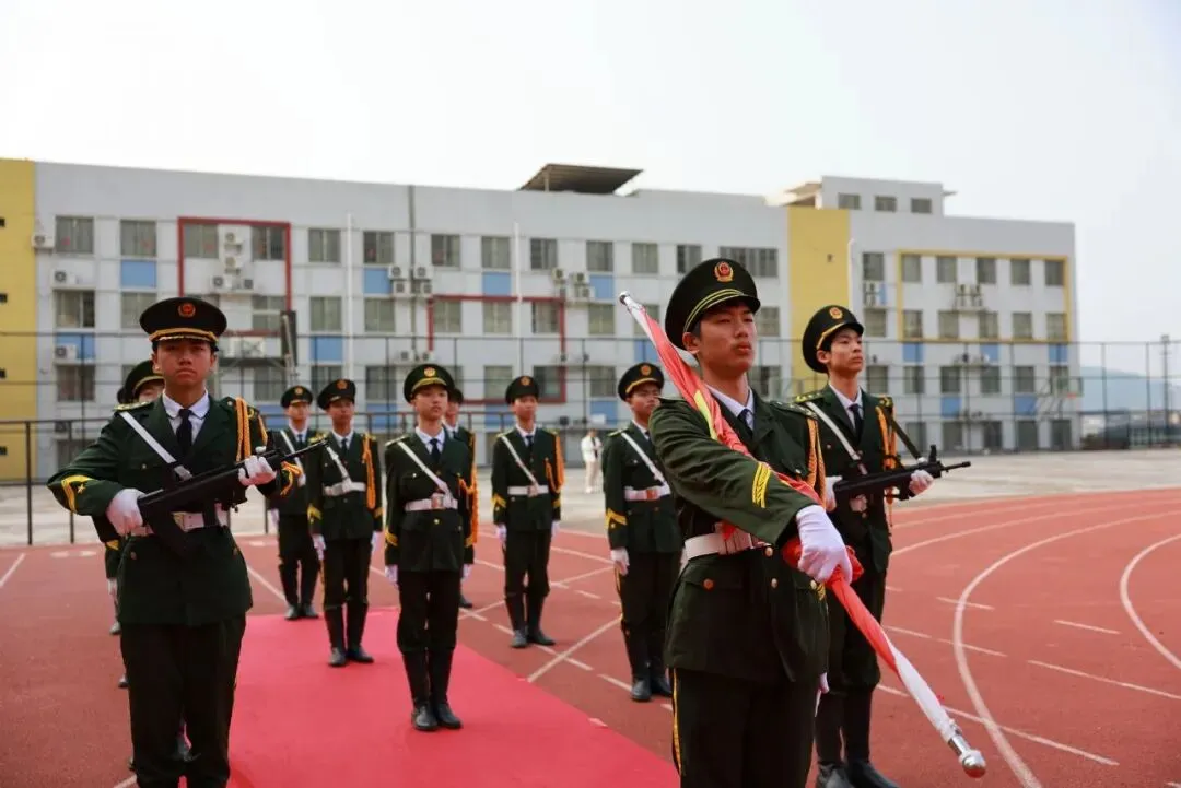 凝心聚力迎中考 踌躇满志展雄风——记加美学校2026年中考百日誓师大会 第16张