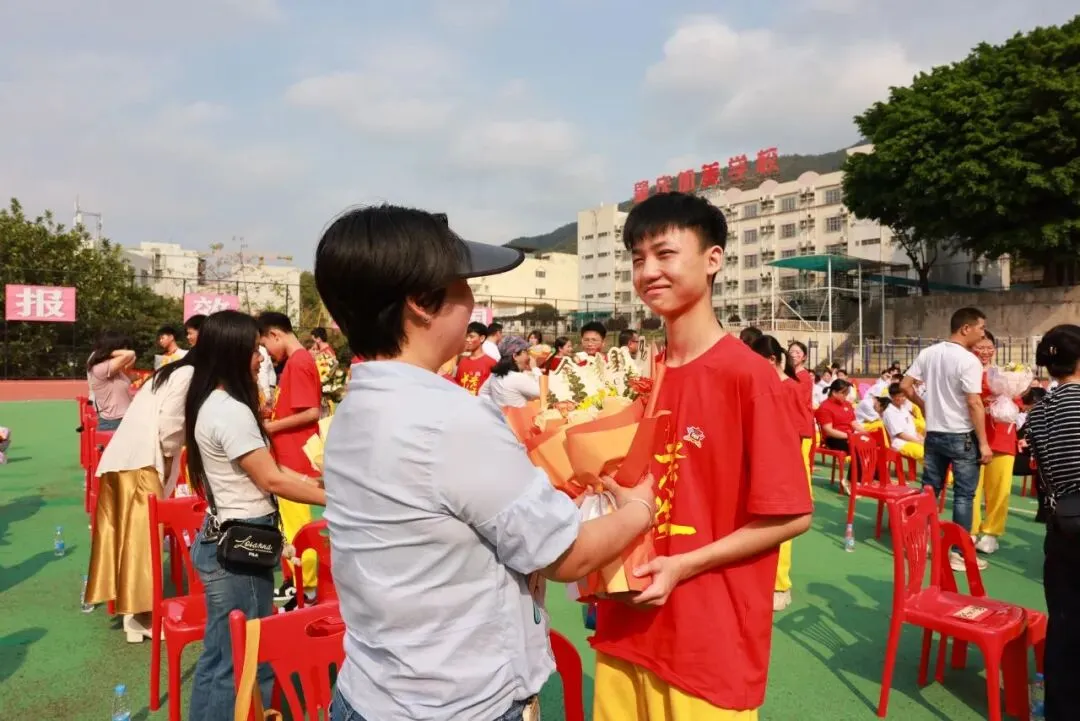 凝心聚力迎中考 踌躇满志展雄风——记加美学校2026年中考百日誓师大会 第37张