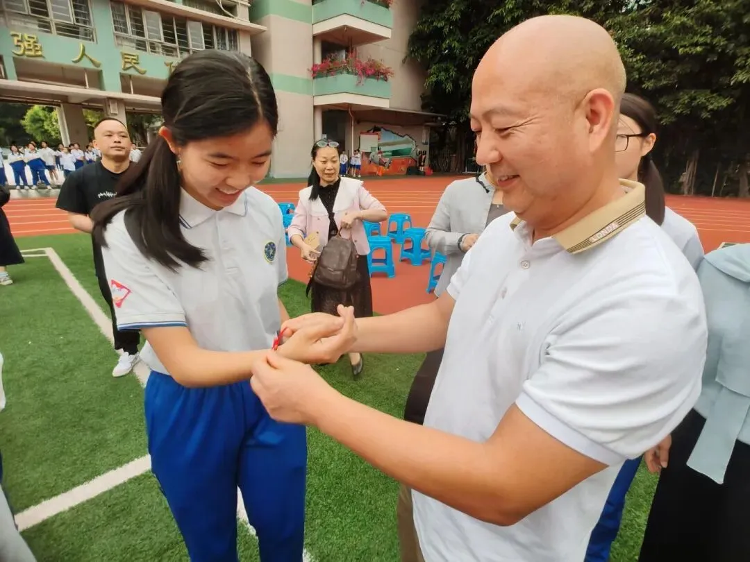 百日逐光,中考必胜——真光中学初中部芳花校区2026届中考百日誓师大会圆满举行 第82张