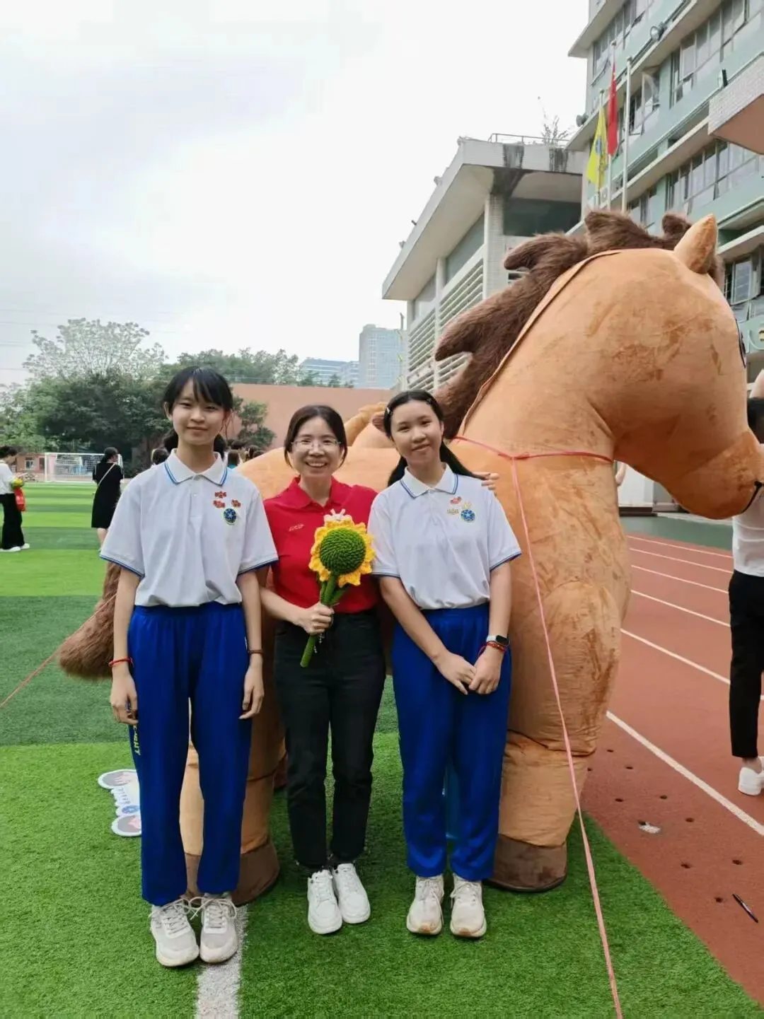 百日逐光,中考必胜——真光中学初中部芳花校区2026届中考百日誓师大会圆满举行 第91张