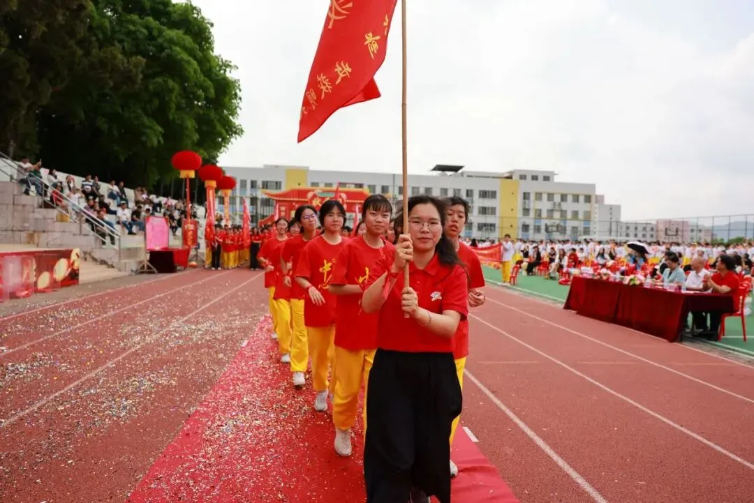 凝心聚力迎中考 踌躇满志展雄风——记加美学校2026年中考百日誓师大会 第81张