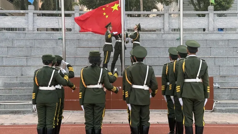 电白区实验中学隆重召开2026年中考提质增效动员大会 第21张