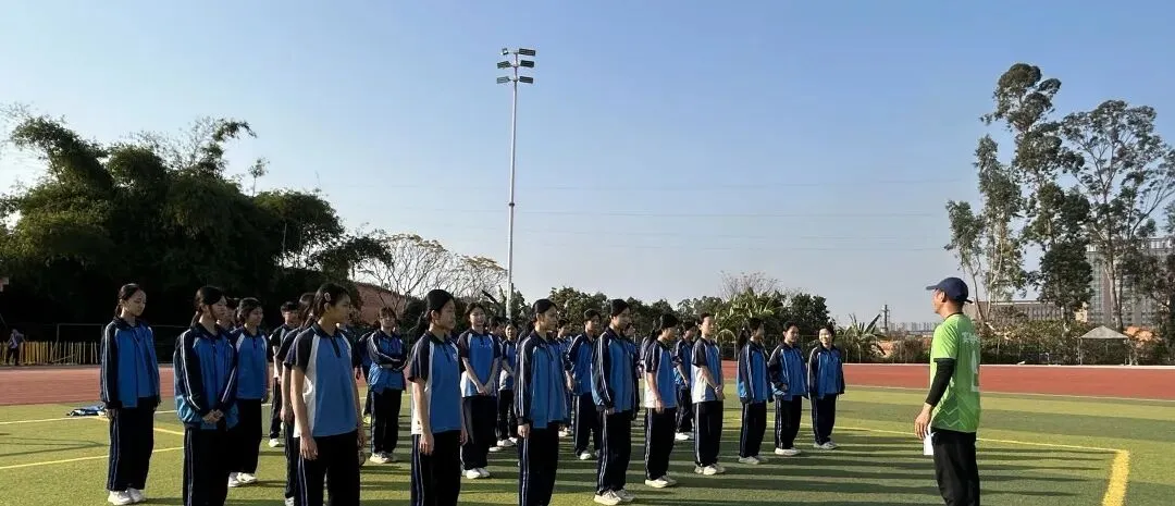 电白区实验中学隆重召开2026年中考提质增效动员大会 第87张