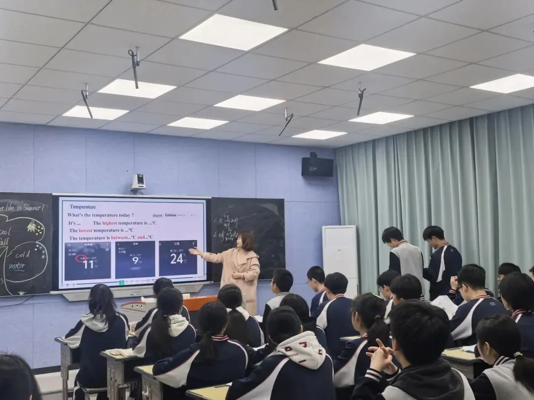 研思聚力备中考 精准赋能促提升——多学科开展2026届毕业班备考研讨活动 第9张 研思聚力备中考 精准赋能促提升——多学科开展2026届毕业班备考研讨活动 第9张